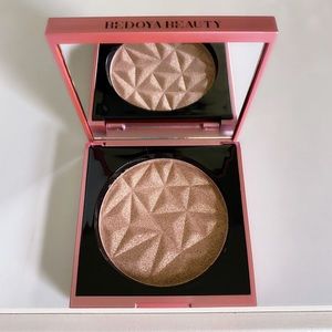 Bedoya Beauty Highlighter Powder